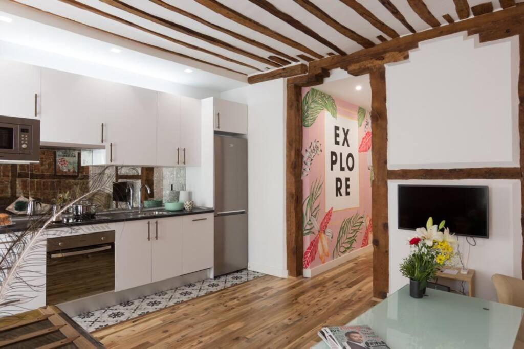 Bonito Apartamento En Tipica Corrala En El Centro De Madrid Esterno foto