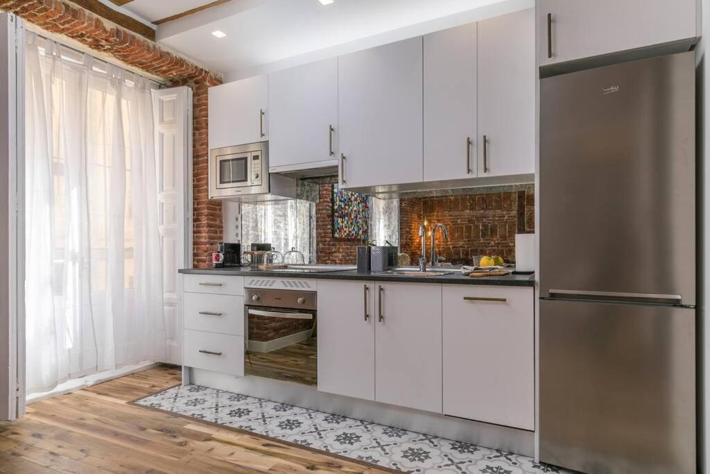 Bonito Apartamento En Tipica Corrala En El Centro De Madrid Esterno foto